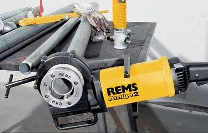 Соединение пластиковых труб с металлическими: разбор лучших способов и монтажных нюансов