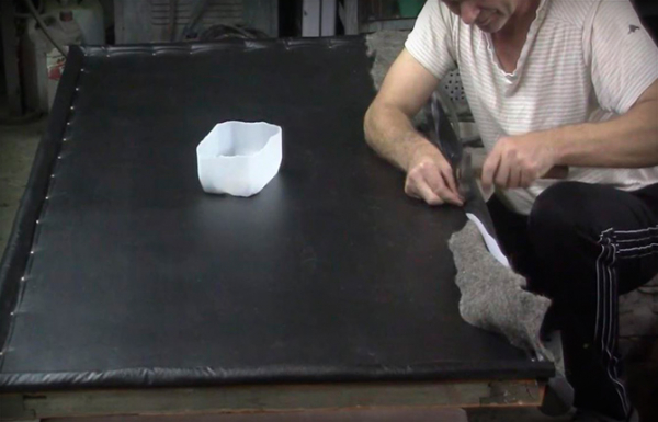 Как правильно утеплить входную деревянную дверь своими руками: пошаговая инструкция Как правильно утеплить входную деревянную дверь своими руками: пошаговая инструкция