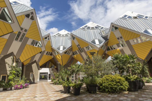 Фантастические здания и где они &laquo;обитают&raquo;: 12 необычных строений мира