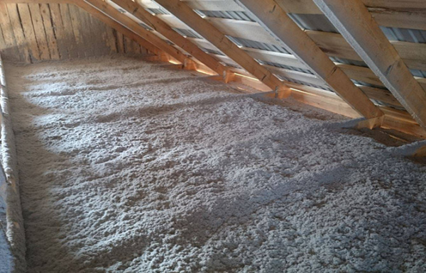 Чем и как правильно утеплить потолок в бане: материалы и варианты монтажа Чем и как правильно утеплить потолок в бане: материалы и варианты монтажа