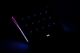 Подставка Evolution LCS-09 RGB для ноутбука до 17 дюймов, с активным охлаждением и красочной подсветкой