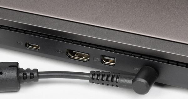 Обзор игрового ноутбука OSiO CyberLine C160i: старшая модель нового российского бренда