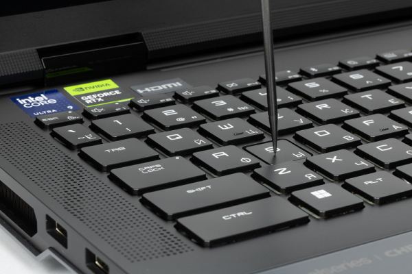 Обзор игрового ноутбука MSI Titan 18 HX AI A2XWJG-076RU с Intel Core Ultra 9 и Nvidia GeForce RTX 5090 Laptop