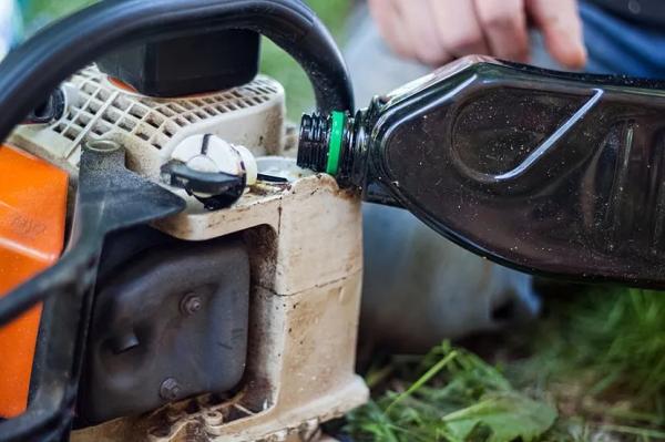 Как выбрать бензопилу, рейтинг бензиновых пил STIHL