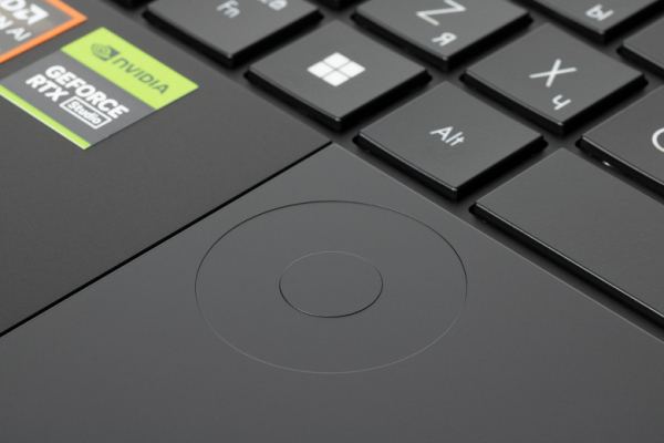 Обзор ноутбука Asus ProArt P16 (H7606WI) с AMD Ryzen AI 9 HX 370 и Nvidia GeForce RTX 4070 Laptop