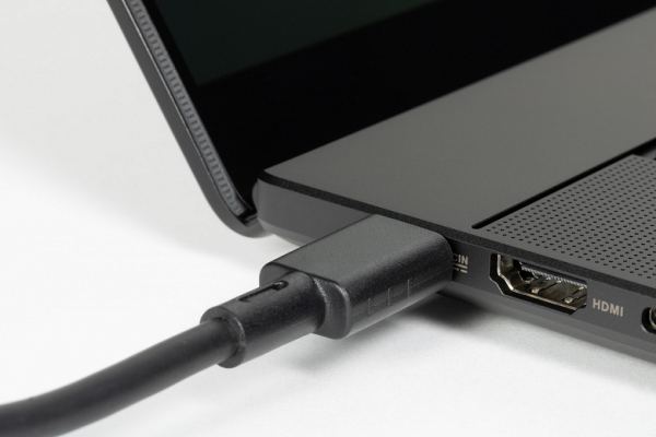 Обзор ноутбука Asus ProArt P16 (H7606WI) с AMD Ryzen AI 9 HX 370 и Nvidia GeForce RTX 4070 Laptop