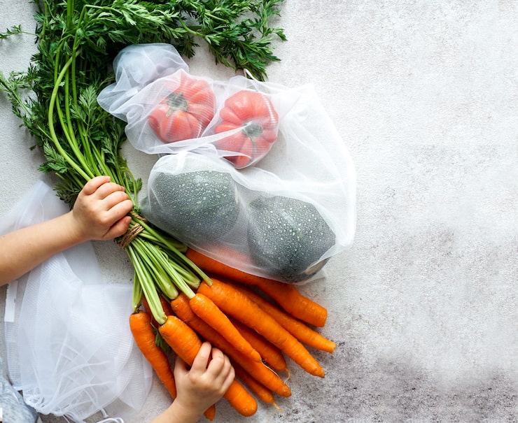 Как правильно замораживать различные виды продуктов для длительного хранения?